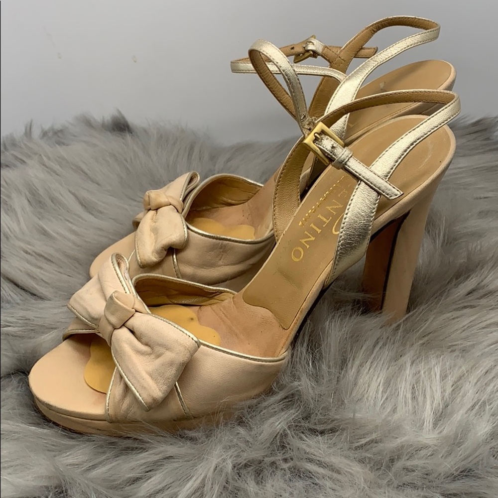 Valentino Garavani used. Size 36.5